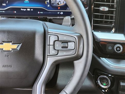 Certified 2025 Chevrolet Silverado 1500 High Country w/ Technology Package image 28