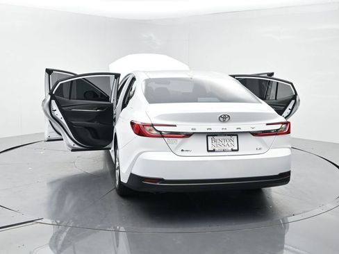 Used 2025 Toyota Camry LE w/ Convenience Package FWD image 28