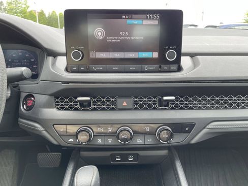 Used 2023 Honda Accord EX image 9
