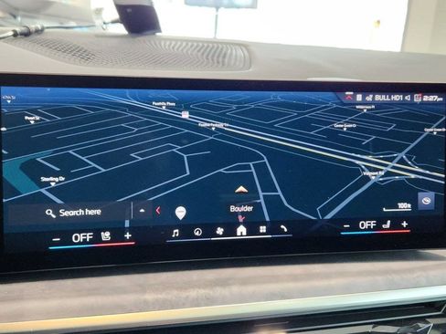 Used 2025 BMW X7 M60i AWD/4WD image 36