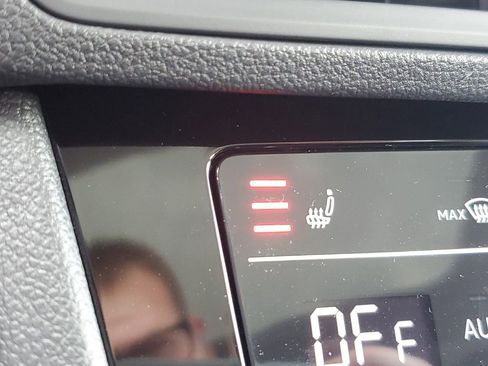 New 2025 Volkswagen Jetta SE image 8