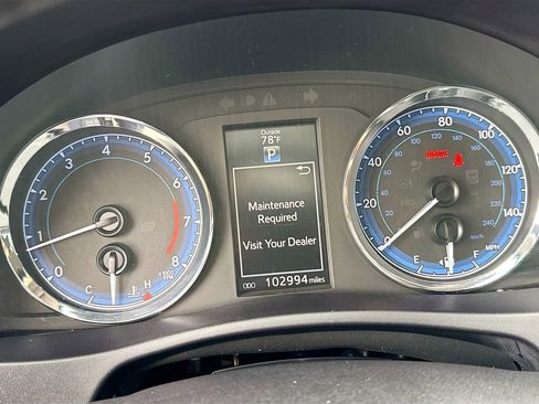 Used 2017 Toyota Corolla SE image 15