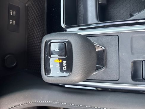New 2026 Nissan Pathfinder SV AWD/4WD image 25
