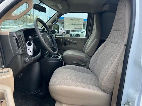 New 2026 Chevrolet Express 2500 RWD image 17