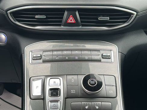 Used 2021 Hyundai Santa Fe SEL w/ Convenience Package image 19