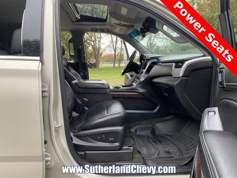 Used 2015 GMC Yukon SLT image 17