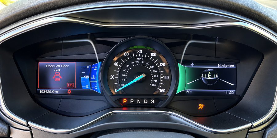 Used 2014 Ford Fusion Titanium AWD/4WD image 11