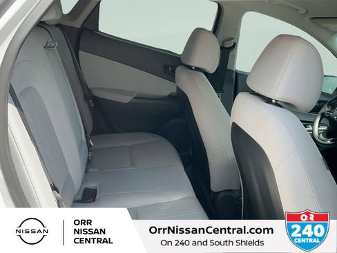 Used 2023 Hyundai Kona SEL w/ Cargo Package FWD image 12