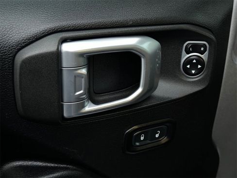 Used 2020 Jeep Gladiator Sport w/ Quick Order Package 24S image 11