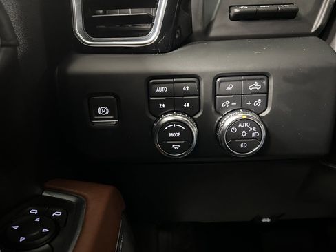 Used 2024 GMC Sierra 1500 Denali Ultimate image 36