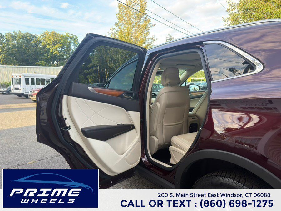 Used 2016 Lincoln MKC Reserve w/ Technology Package AWD/4WD image 11