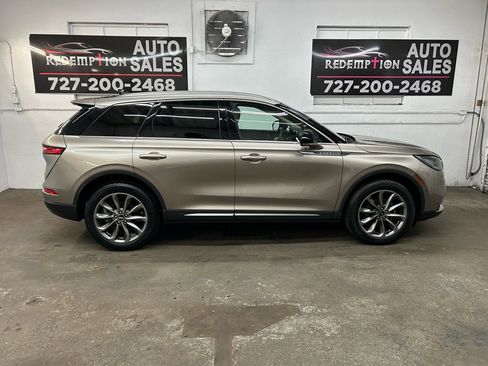 Used 2020 Lincoln Corsair FWD w/ Premium Package image 2