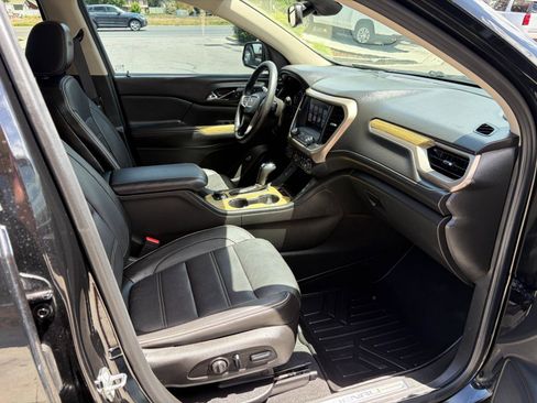 Used 2018 GMC Acadia Denali w/ Technology Package AWD/4WD image 10