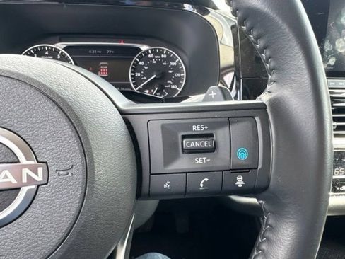 Used 2025 Nissan Pathfinder SV AWD/4WD image 35