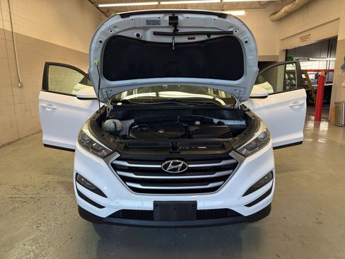 Used 2017 Hyundai Tucson SE FWD image 8