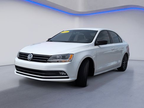 Used 2016 Volkswagen Jetta Sport FWD image 11