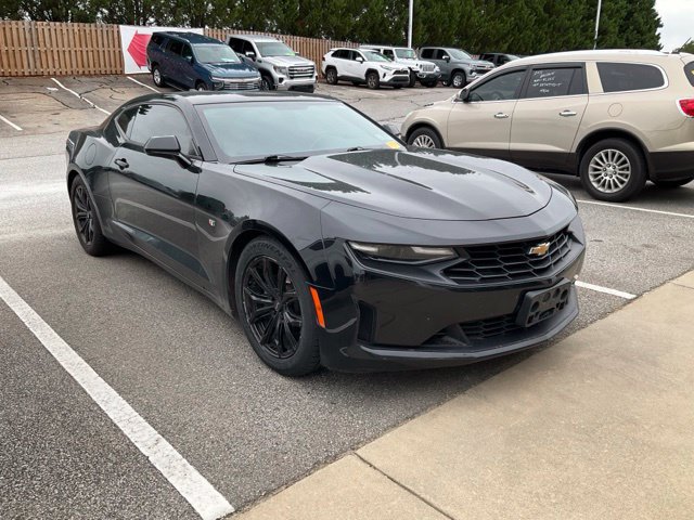 Used 2020 Chevrolet Camaro LT RWD image 1