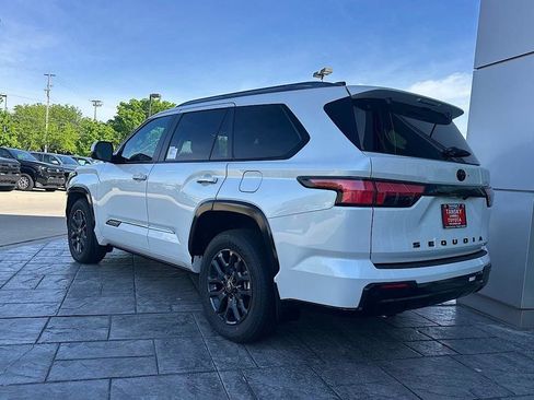 New 2026 Toyota Sequoia Platinum AWD/4WD image 4