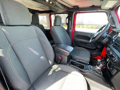 Used 2024 Jeep Wrangler Unlimited Sport AWD/4WD image 25