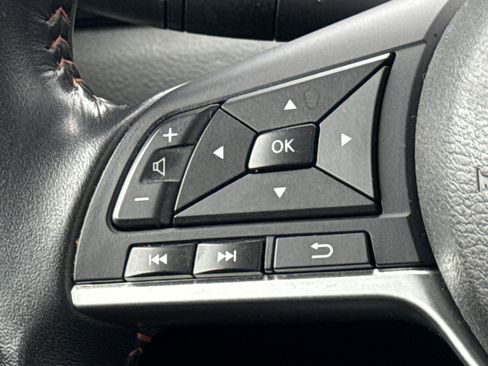 Used 2021 Nissan Sentra SR w/ SR Premium Package FWD image 19