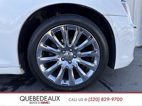 Used 2014 Chrysler 300 Uptown Edition w/ Quick Order Package 22M image 33