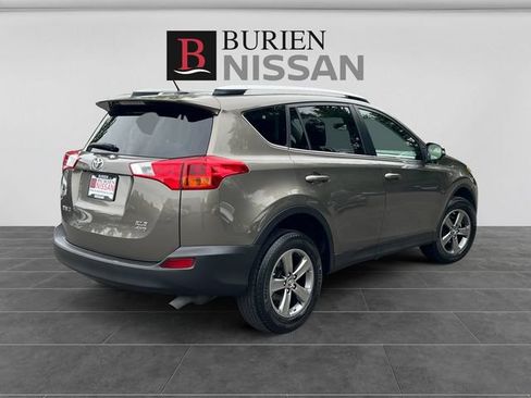 Used 2015 Toyota RAV4 XLE AWD/4WD image 5