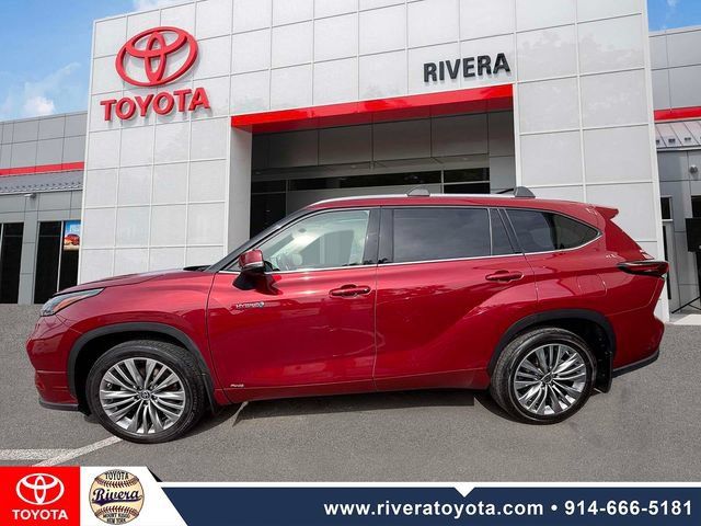 Used 2021 Toyota Highlander Platinum AWD/4WD image 7