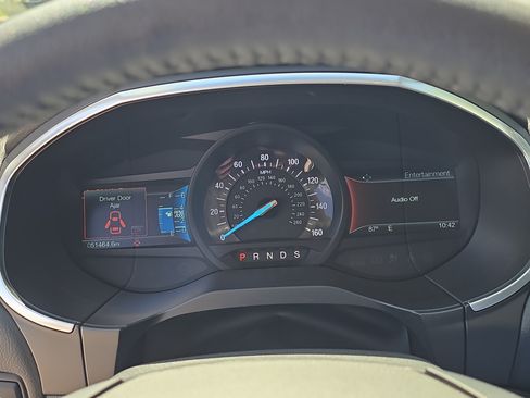 Used 2018 Ford Edge Titanium w/ Equipment Group 302A AWD/4WD image 34