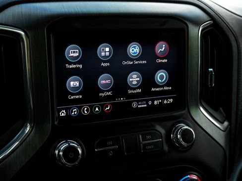 Used 2022 GMC Sierra 3500 Denali w/ Denali Ultimate Package AWD/4WD image 27