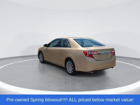 Used 2012 Toyota Camry XLE FWD image 6