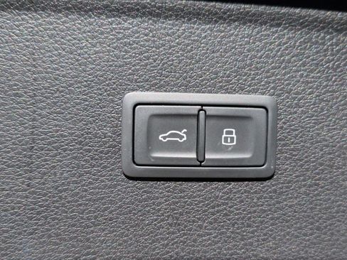 Used 2018 Audi Q5 2.0T Premium Plus image 35