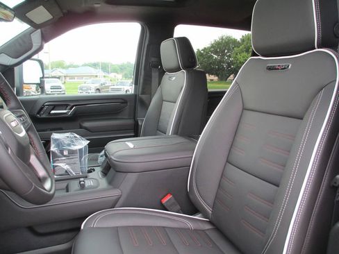 New 2026 GMC Sierra 2500 AT4X AWD/4WD image 12