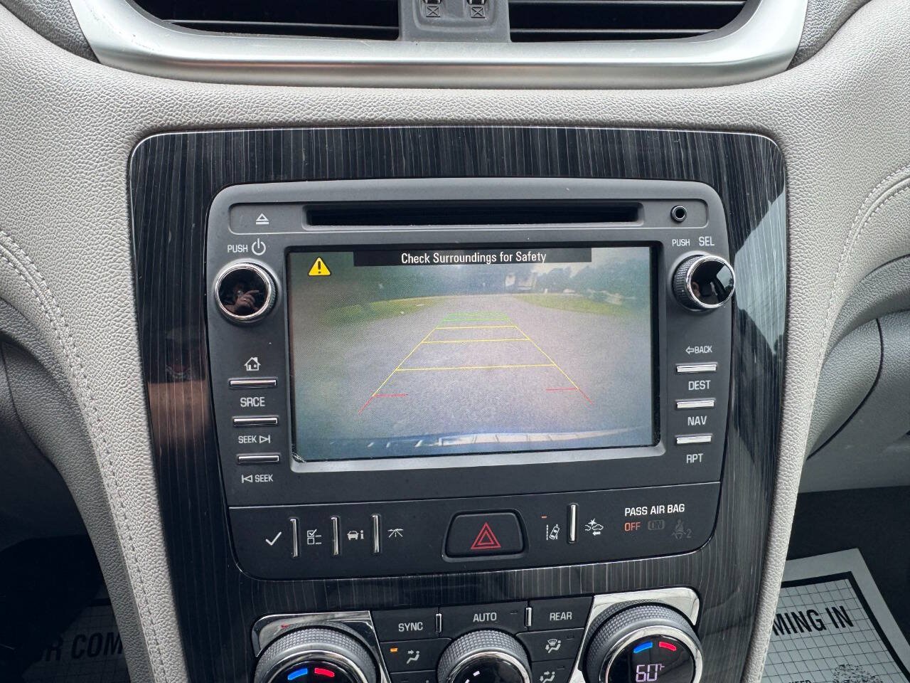 Used 2016 Chevrolet Traverse LTZ FWD image 23