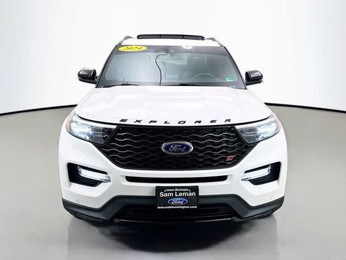 Used 2024 Ford Explorer ST w/ Equipment Group 401A AWD/4WD image 2