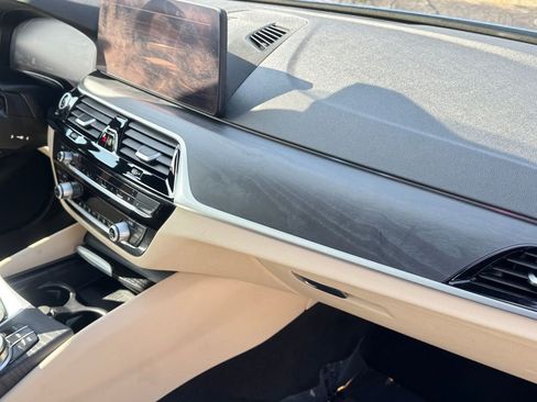 Certified 2023 BMW 530i xDrive w/ Convenience Package image 28