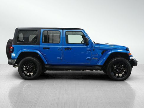 Used 2022 Jeep Wrangler Unlimited Sahara w/ Cold Weather Group image 6
