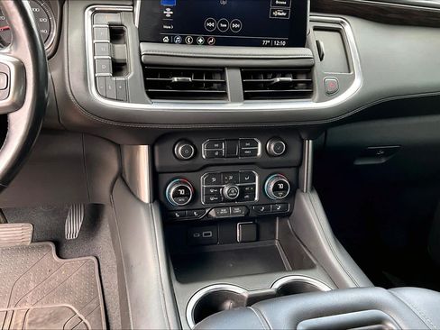 Used 2021 Chevrolet Tahoe Z71 w/ Z71 Signature Package AWD/4WD image 28