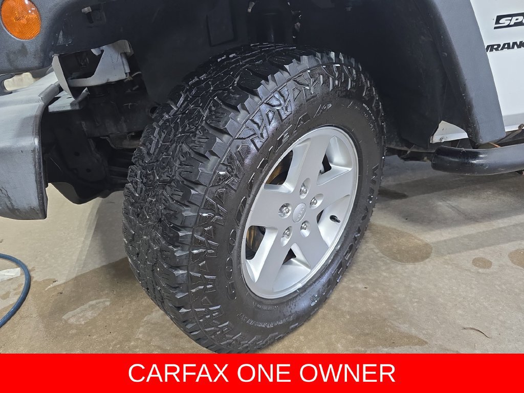 Used 2015 Jeep Wrangler Sport w/ Quick Order Package 24S AWD/4WD image 29