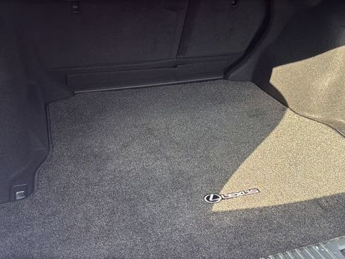 Used 2019 Lexus IS 300 RWD image 8