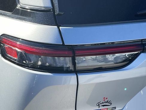New 2025 Jeep Grand Cherokee 4WD image 10