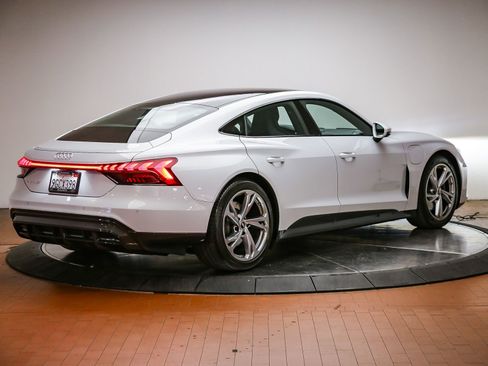 Certified 2023 Audi e-tron GT Premium Plus AWD/4WD image 5