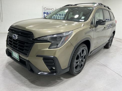 Used 2023 Subaru Ascent Onyx Edition AWD/4WD image 4
