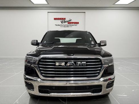 Used 2025 RAM 1500 Laramie AWD/4WD image 8