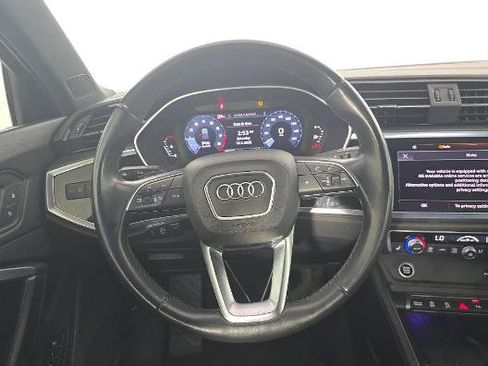 Used 2023 Audi Q3 2.0T Premium Plus w/ Premium Plus Package AWD/4WD image 19