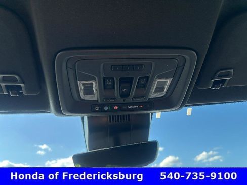 Used 2024 Chevrolet Silverado 1500 High Country w/ Technology Package image 23