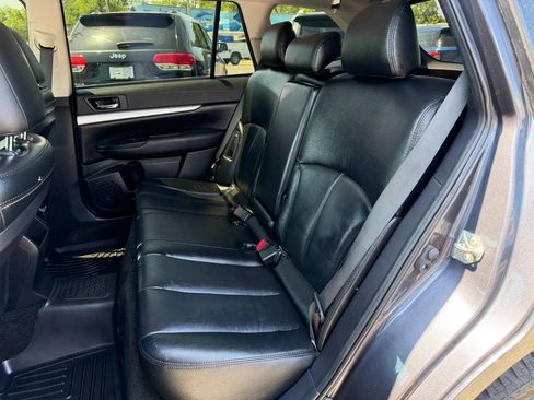 Used 2013 Subaru Outback 2.5i Premium AWD/4WD image 16