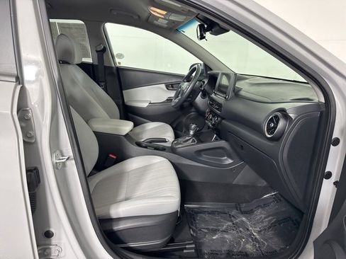 Used 2023 Hyundai Kona SEL image 12