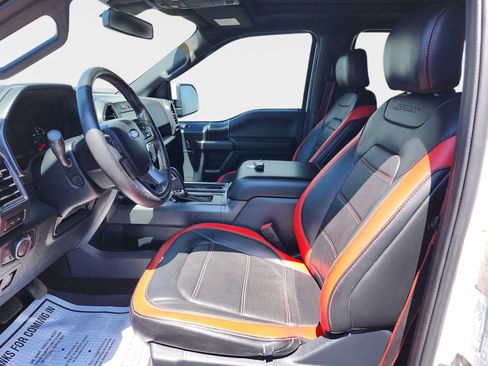 Used 2019 Ford F150 Lariat w/ Equipment Group 502A Luxury AWD/4WD image 11