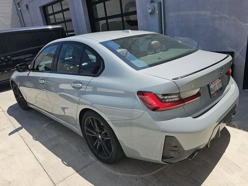 Used 2023 BMW 330i Sedan w/ M Sport Package RWD image 6