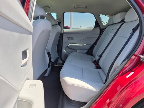 Used 2025 Hyundai Kona SEL FWD image 19